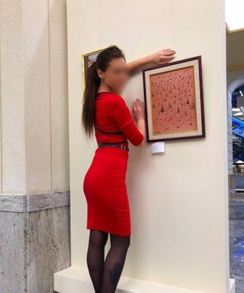 В моих объятиях ты ощутишь себя в настоящем раю. Живу в Москве и с радостью приглашу тебя к себе в уютную квартиру. ⭐️ Мне 25 лет, фото 100% мои. У меня есть прекрасные отзывы от довольных клиентов, которые остались в восторге от моих незабываемых услуг. 💋 Я сделаю все, чтобы ты почувствовал себя желанным и удовлетворенным. Обработаю каждый твой сантиметр и подарю незабываемые ощущения. Что ты ждешь? Позвони мне и открой новый уровень удовольствия! 💕 Даша