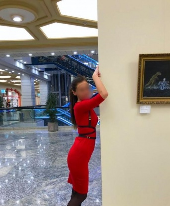 В моих объятиях ты ощутишь себя в настоящем раю. Живу в Москве и с радостью приглашу тебя к себе в уютную квартиру. ⭐️ Мне 25 лет, фото 100% мои. У меня есть прекрасные отзывы от довольных клиентов, которые остались в восторге от моих незабываемых услуг. 💋 Я сделаю все, чтобы ты почувствовал себя желанным и удовлетворенным. Обработаю каждый твой сантиметр и подарю незабываемые ощущения. Что ты ждешь? Позвони мне и открой новый уровень удовольствия! 💕 Даша
